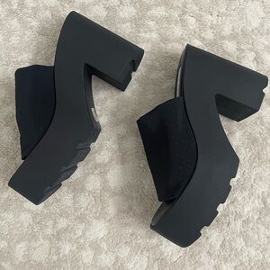 Steve Madden Women's Sami Black Heeled Sandal Size 9